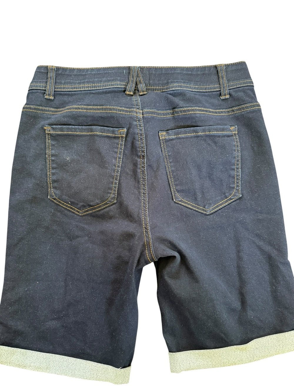 Womens Angels Forever Young Roll-Cuff Denim Bermuda Shorts EUC Size 8/29 - Picture 5 of 9